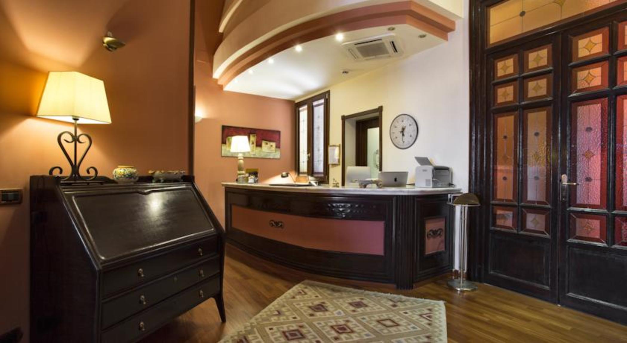 Hotel Ambasciatori Палермо Екстериор снимка