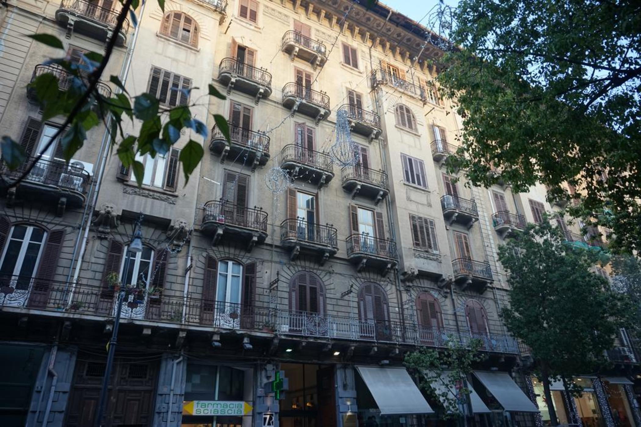 Hotel Ambasciatori Палермо Екстериор снимка