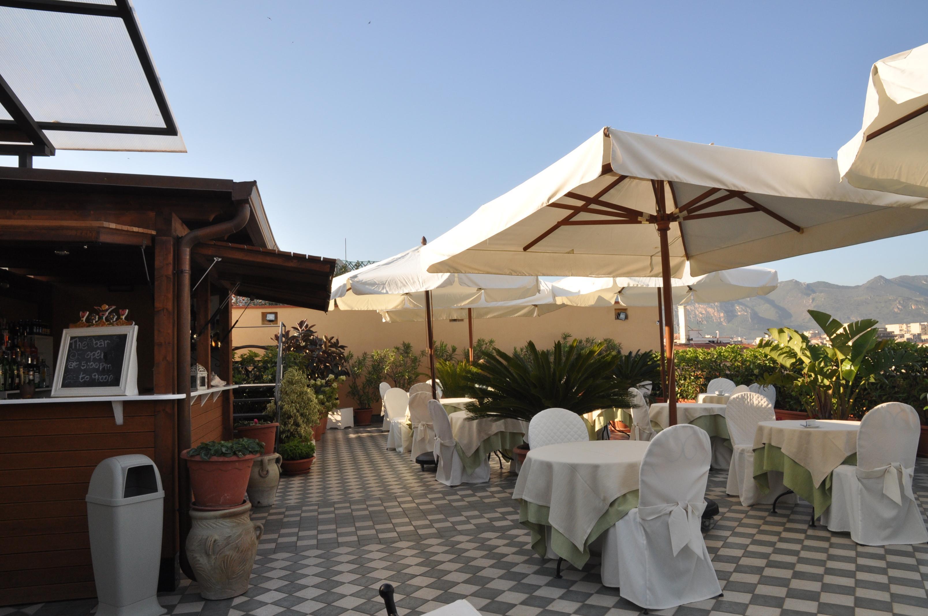 Hotel Ambasciatori Палермо Екстериор снимка